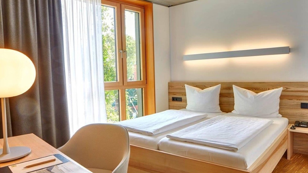Vauban Apartment | Doppelzimmer mit Dusche und WC