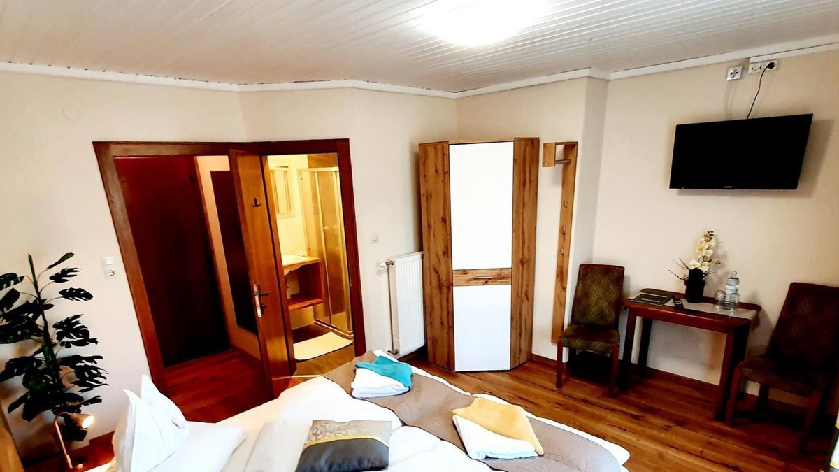 Seeboden Cottage | Doppelzimmer Nockalm mit Balkon - Gästehaus Bärwald