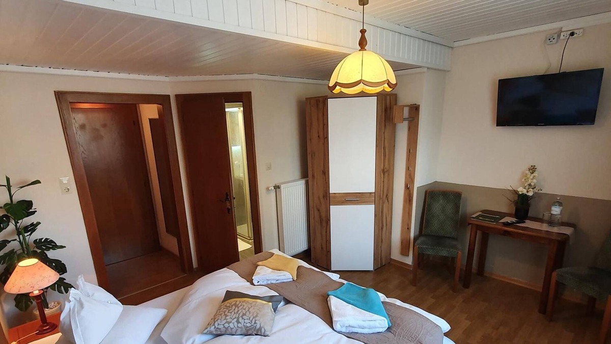 Seeboden Cottage | Doppelzimmer Reißeck mit Indirektem Balkon - Gästehaus Bärwald
