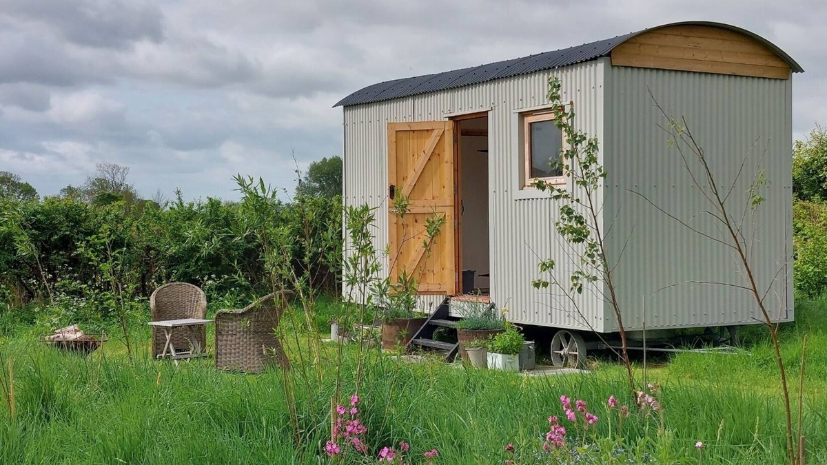 Wedmore Cabin | Doris our shepherds hut