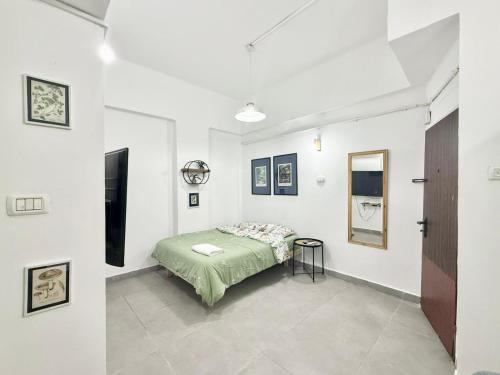 Old North Apartment | Dotan's Place By The Beach!