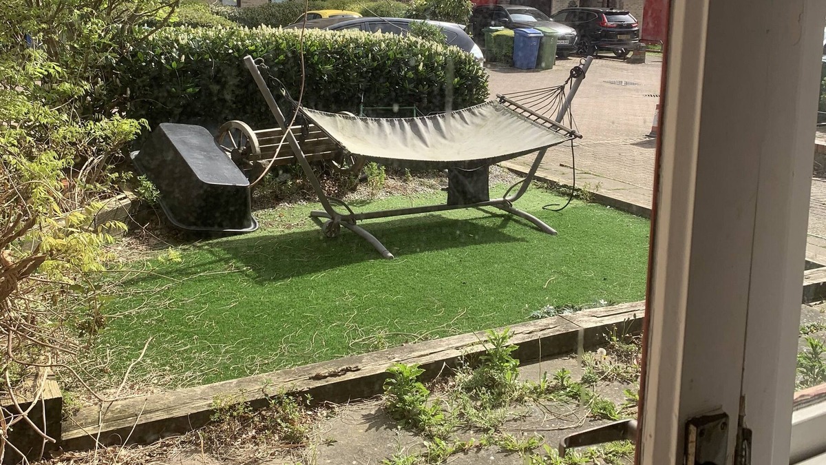 Surrey Docks Apartment | Double and single room