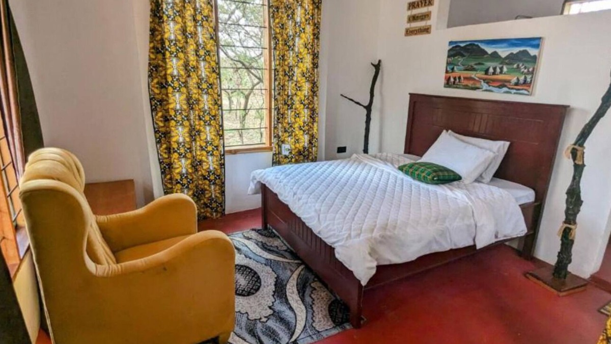 Mikumi House | Double G safaris and Camp Mikumi - Superior Single Room 2