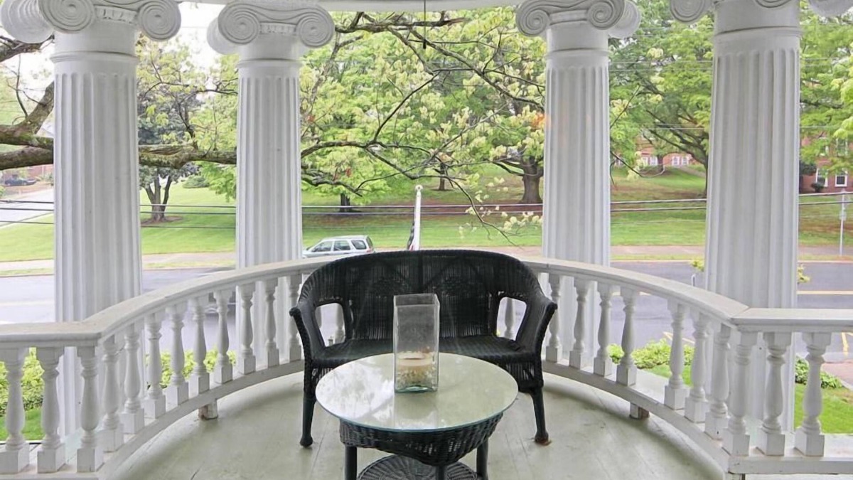 Westerwood Bed & Breakfast | Double Oaks Bed and Breakfast