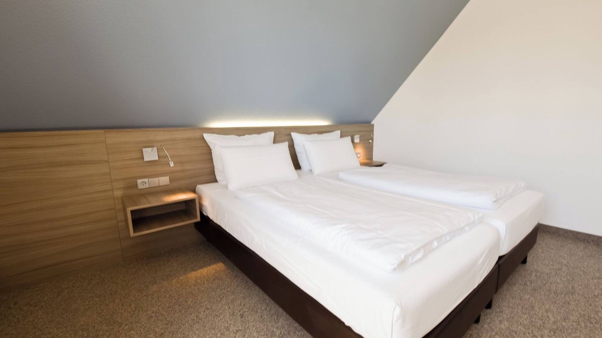 Dorumer Neufeld Apartment | Double room 112. Modern design and close to the beach.