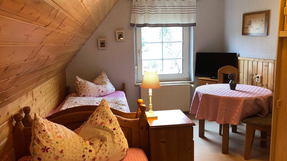 Kloster Apartment | Double room 1 with two single beds - Präkel vacation room