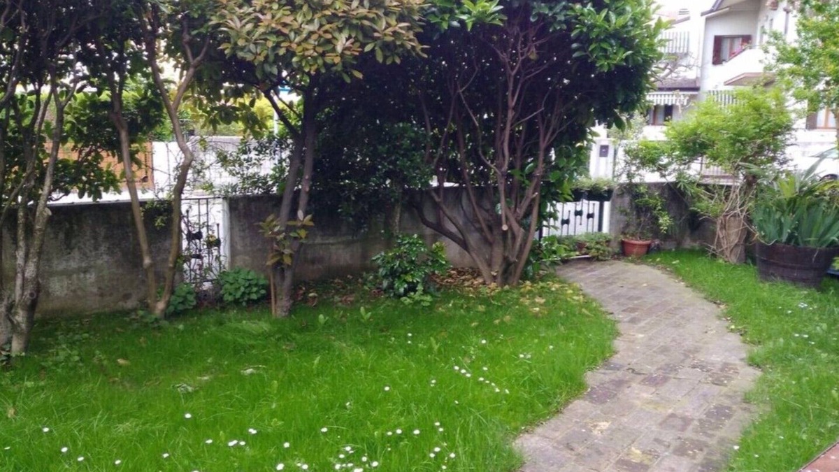 Dosson Bed & Breakfast | Double room 2 single beds