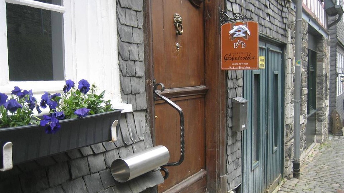 Monschau Cottage | Double room "Arabia" with 1.60m wide bed - B & B The small Globetrotter