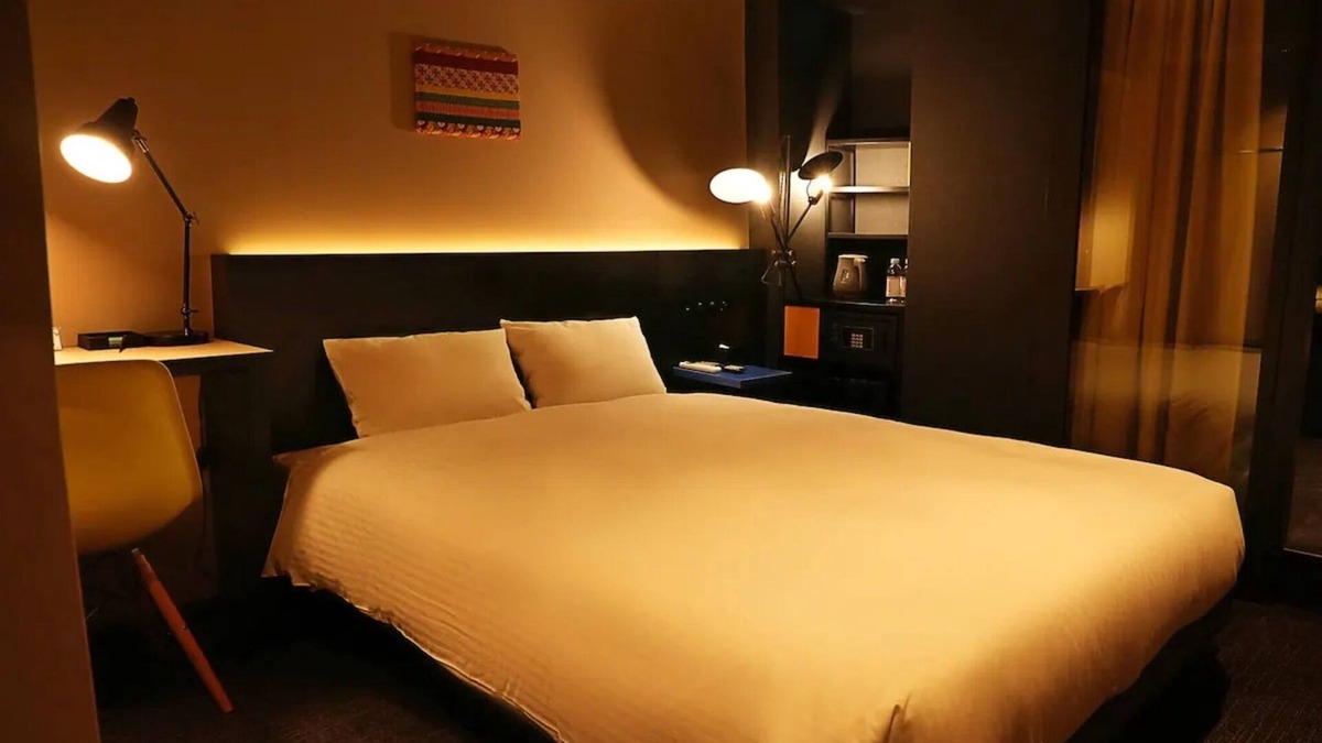 Higashikanda Apartment | Double room at Nhotel HigashiKanda / Chiyoda-ku Tokyo