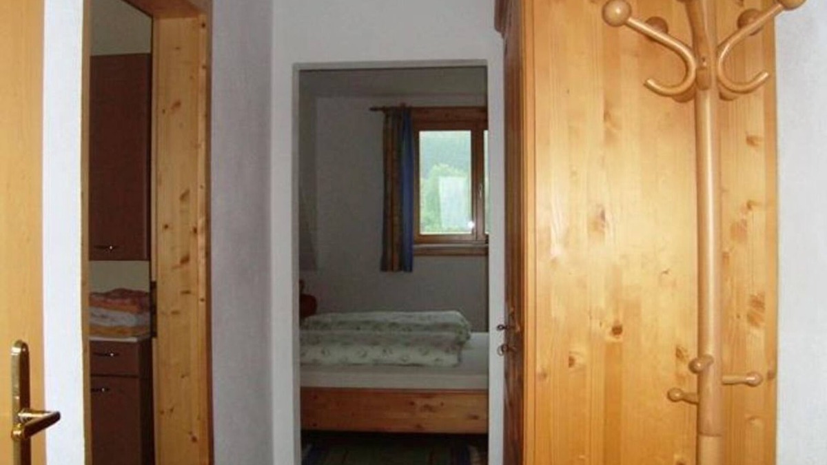 Hinterstoder Apartment | Double room courtyard view - Ferienhof Blasriegl