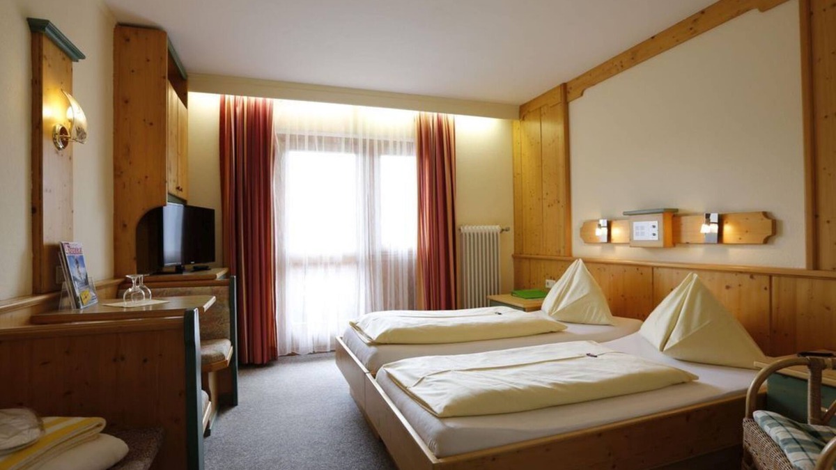 Schladming House | Double room "Dachstein" w. Balcony w. Breakfast - Premium hiking hotel