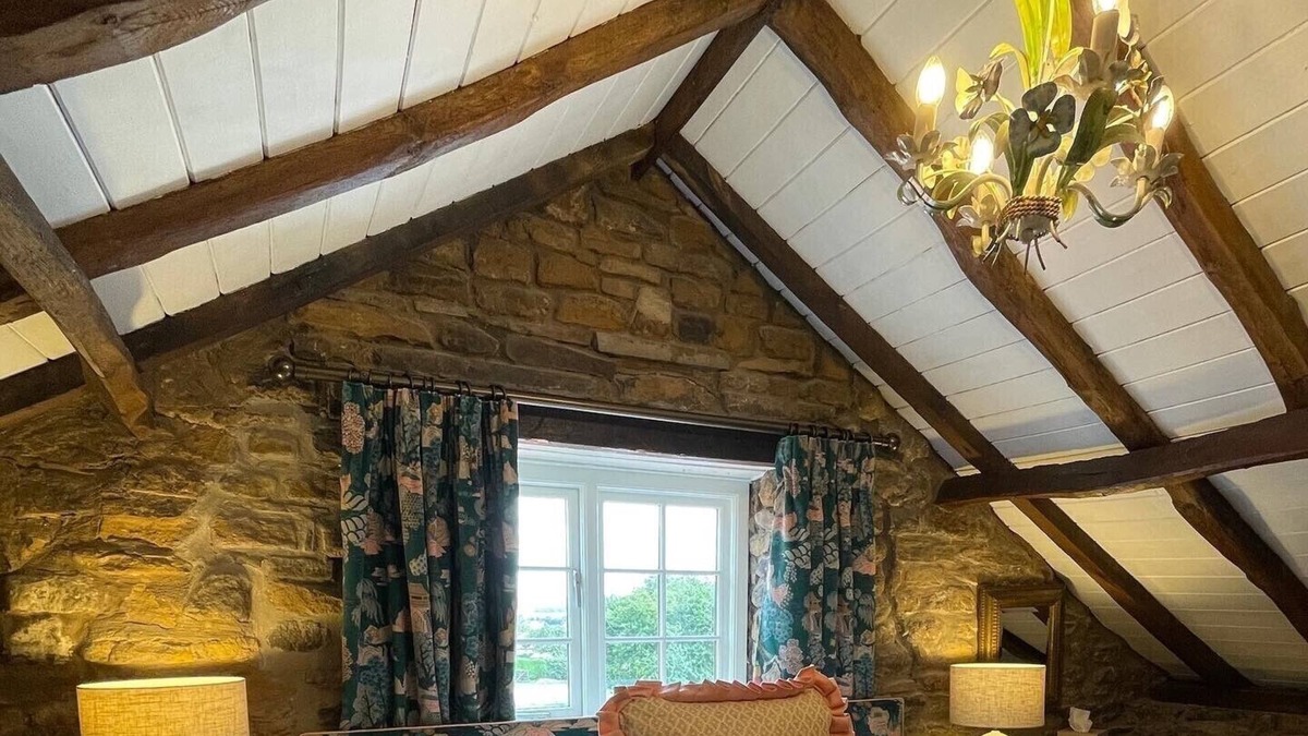 Crayke House | Double room-Ensuite with Shower-Super King Field
