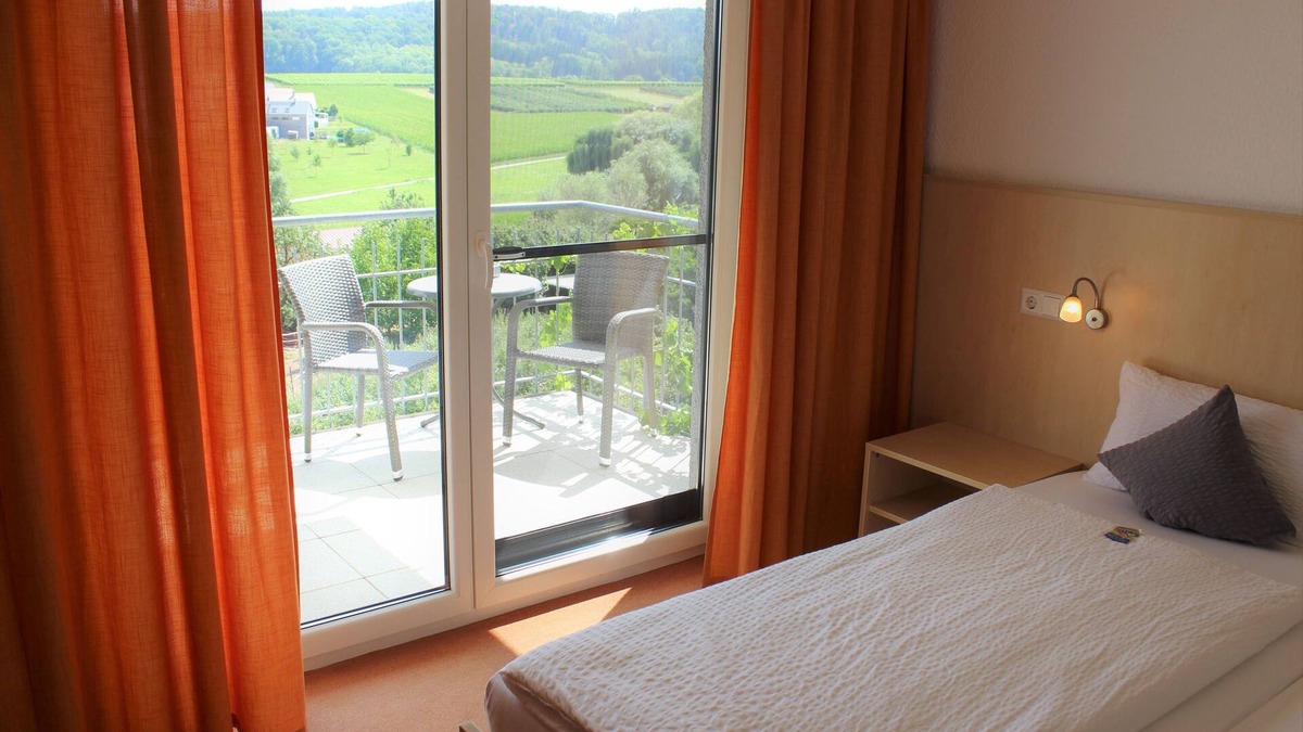 Lehrensteinsfeld Apartment | Double room - Guesthouse Zum Wolffenturm