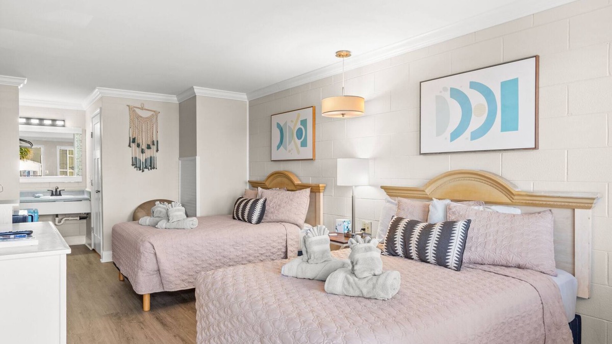 North Carolina Coast Hotel | Double Room Hotel- 2 Pools, Near Beach/Boardwalk, No Pets Allowed