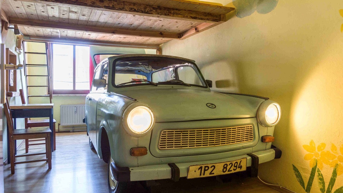 Outer Neustadt Apartment | Double room in the original Backpackers Hostel