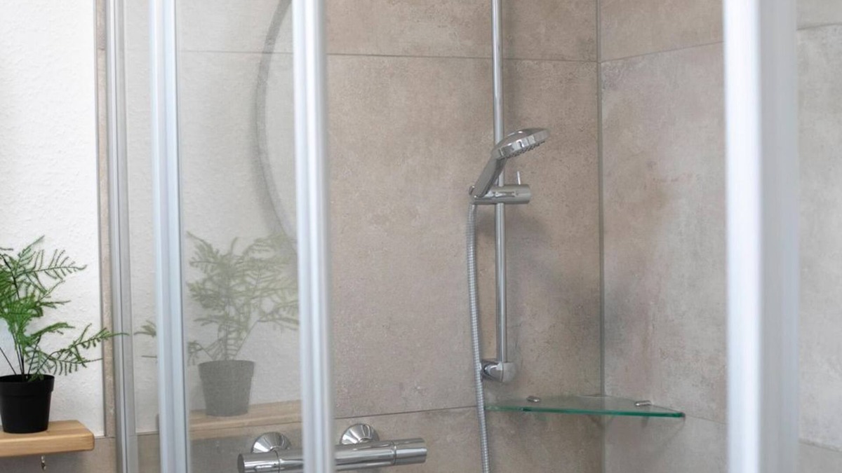 Bad Zwischenahn House | Double room "Klönsnack", shower, WC - Plauderei Café and Hotel