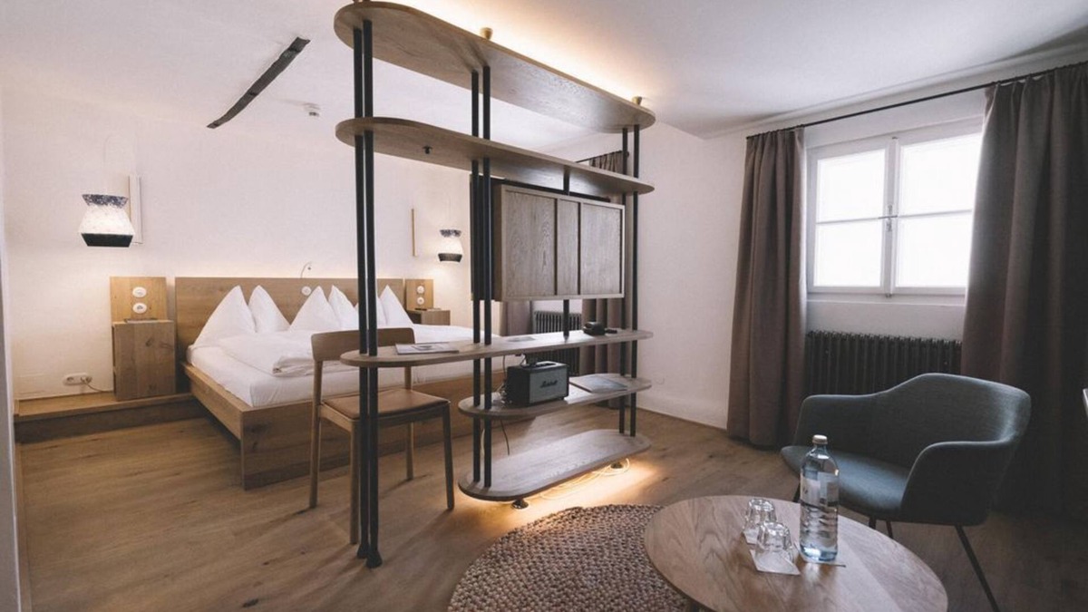 Altstadt House | Double room "large" - non refundable rate - arthotel Blaue Gans