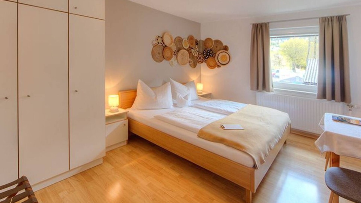 Mondsee Cottage | Double room Manio - Seepension Hemetsberger