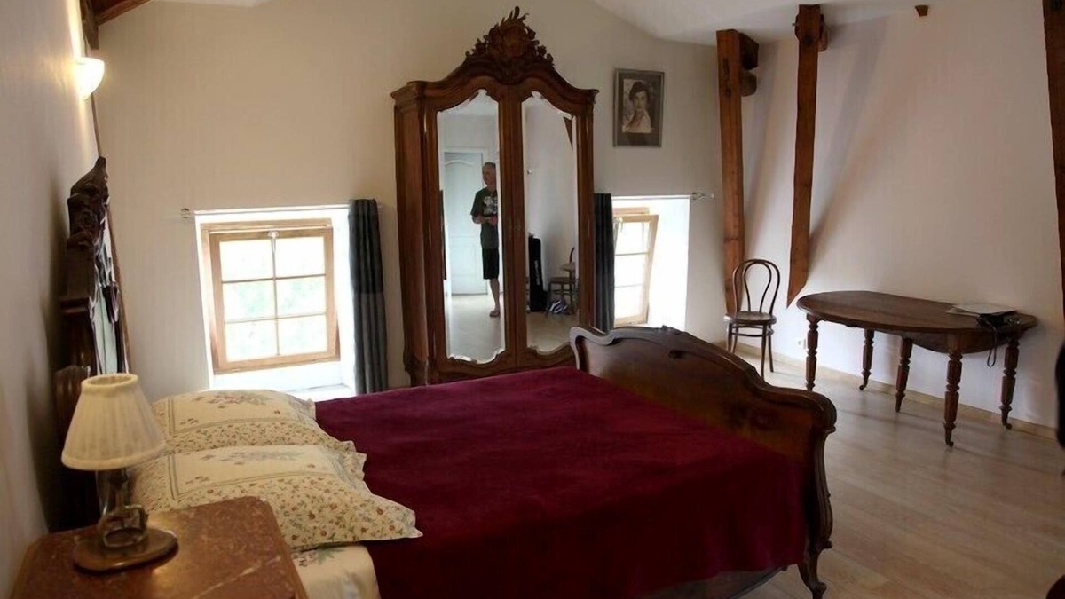 Saint-Affrique House | Double room-Premium-Ensuite with Shower-2