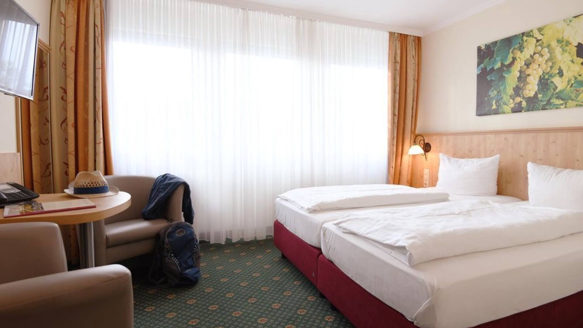 Loef House | Double room - Standard Rate BI 1P - Moselstern Parkhotel Krähennest