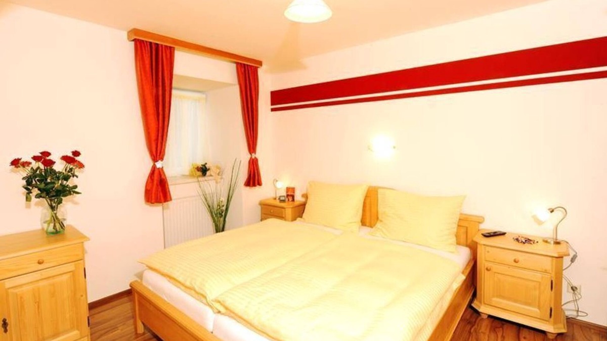 Aigen im Ennstal Bed & Breakfast | Double room with shower, WC, Standard - Kirchenwirt Aigen