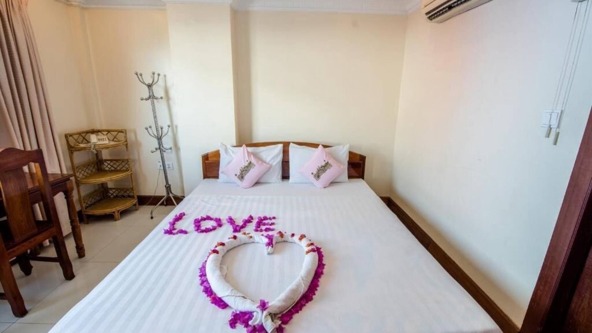 Svay Pao Hotel | Double room with AC in Krong Battambang