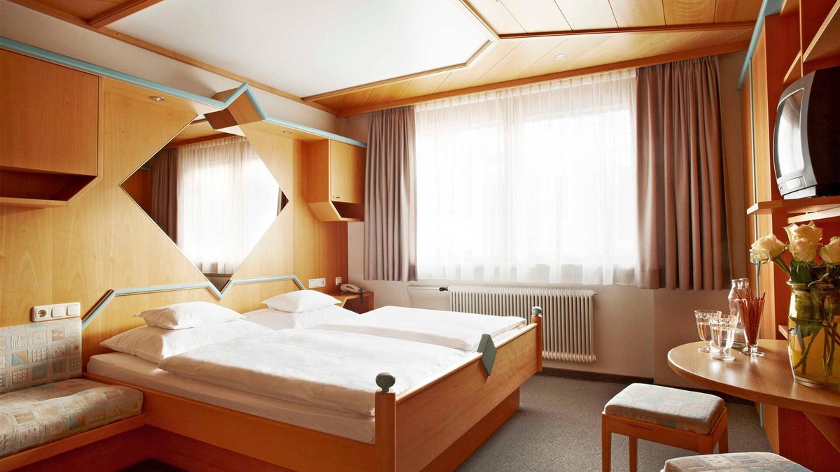 Bizau House | Double room with half board - Hotel Wirtshaus Taube