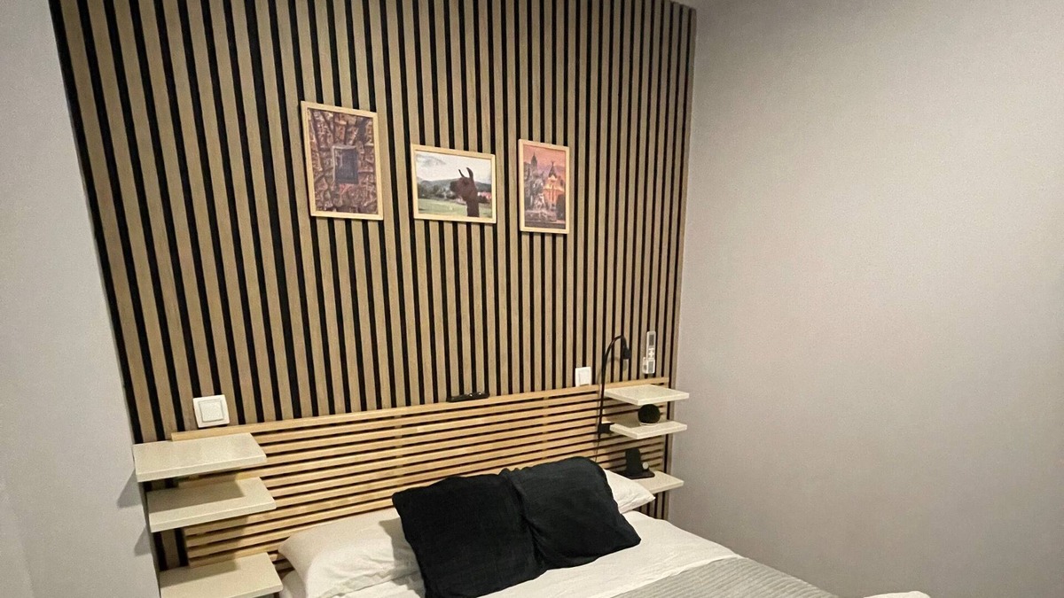 Carabanchel House | Double room with private bathroom