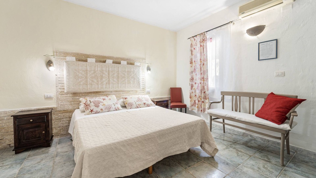 Gonnesa Apartment | Double room with shared pool and kitchen, Wi-Fi and air conditioning