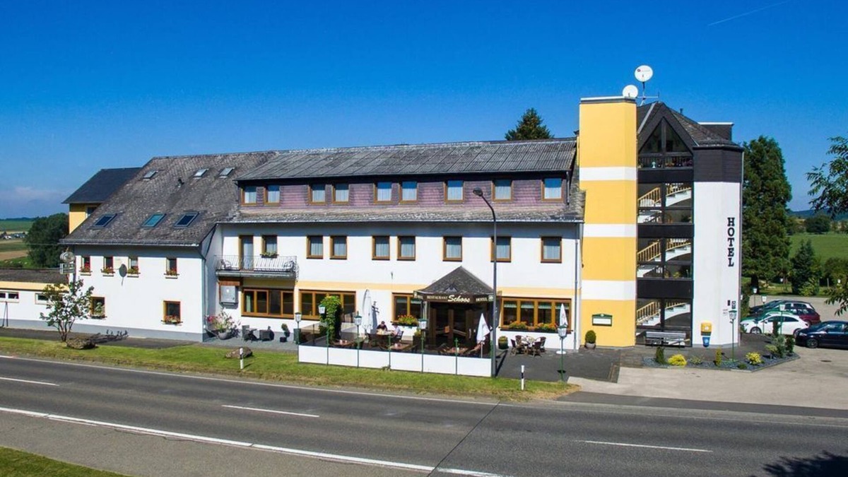 Fleringen House | Double room with shower/WC - Hotel-Restaurant Schoos