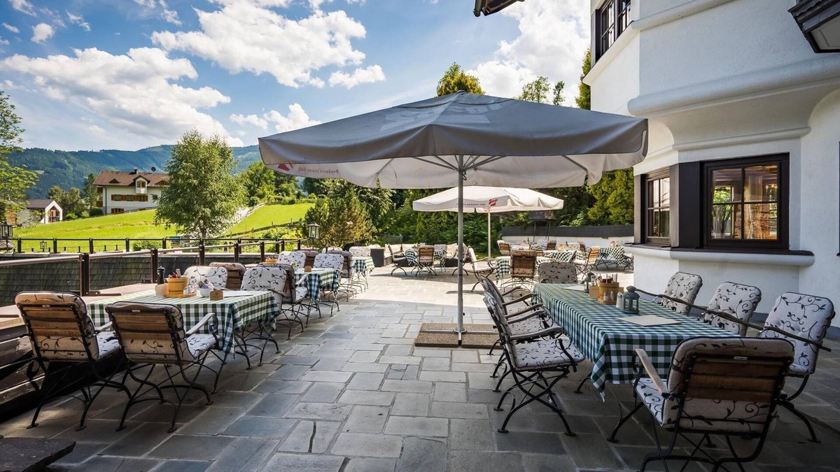 Groebming Cottage | Double room with shower or bath, WC - Landhaus St. Georg