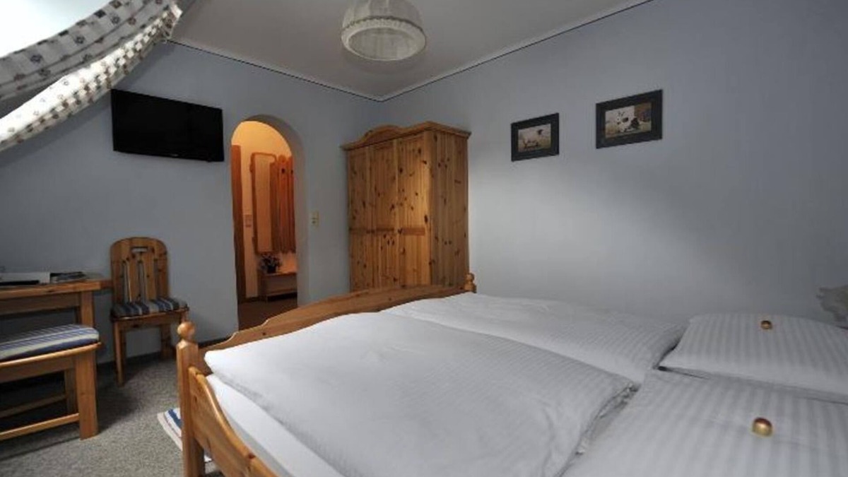 Lessach Apartment | Double room with shower, WC No. 8 - Macheiner, guest house - Apartment