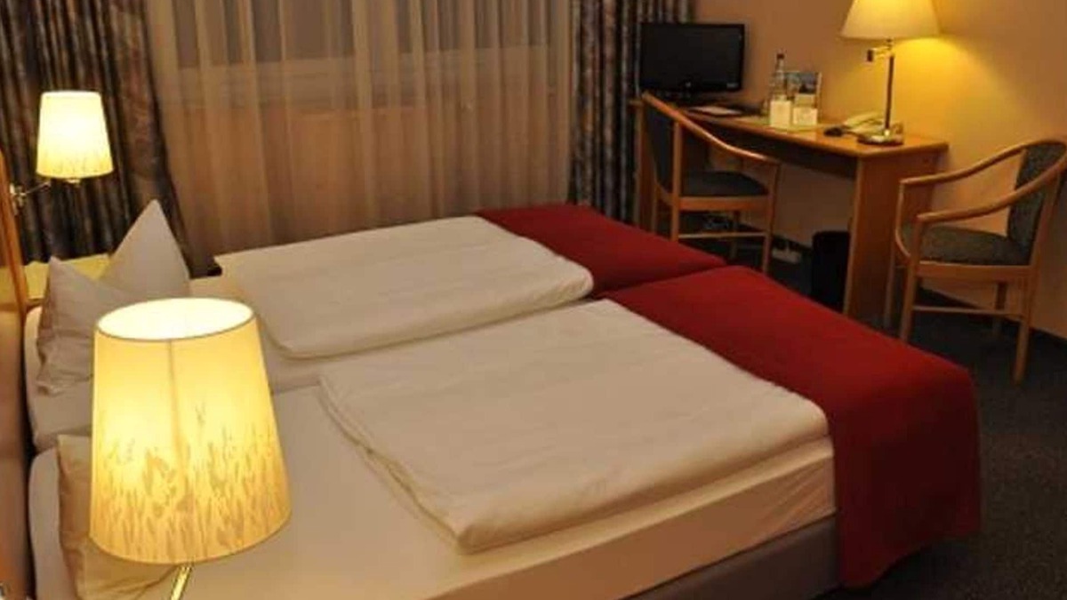 Guestrow House | Double Standard - Hotel Am Tierpark ***