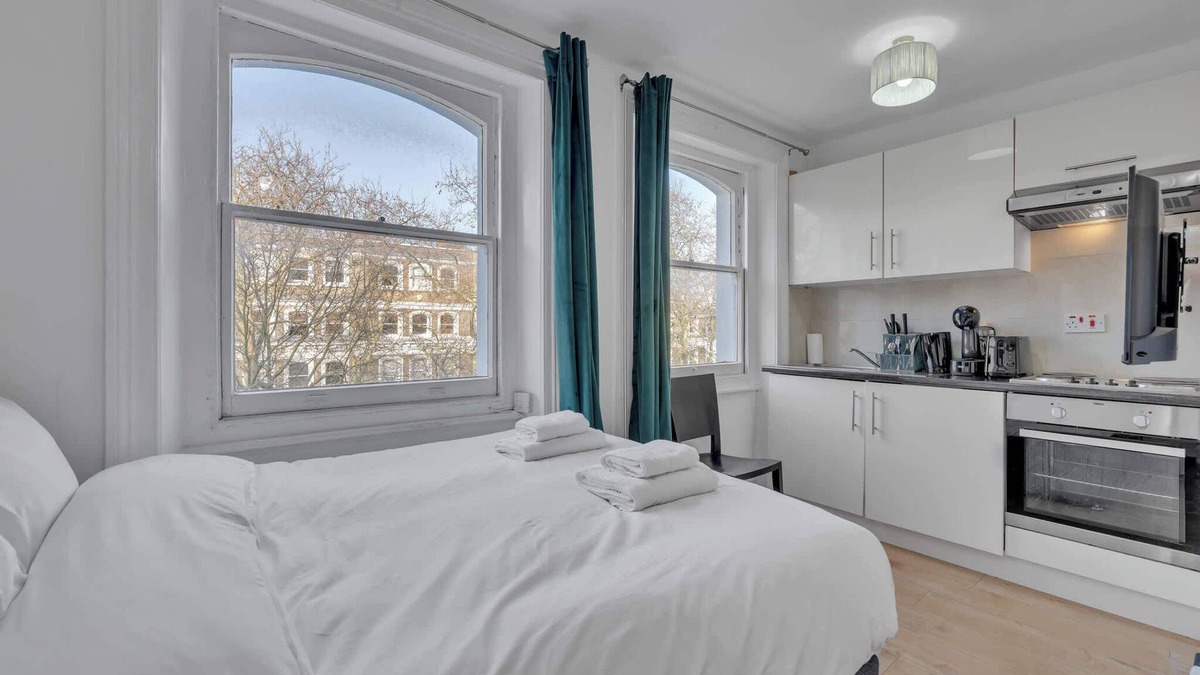 Brompton & Hans Town Apartment | Double Studio Apartment next to Harrods