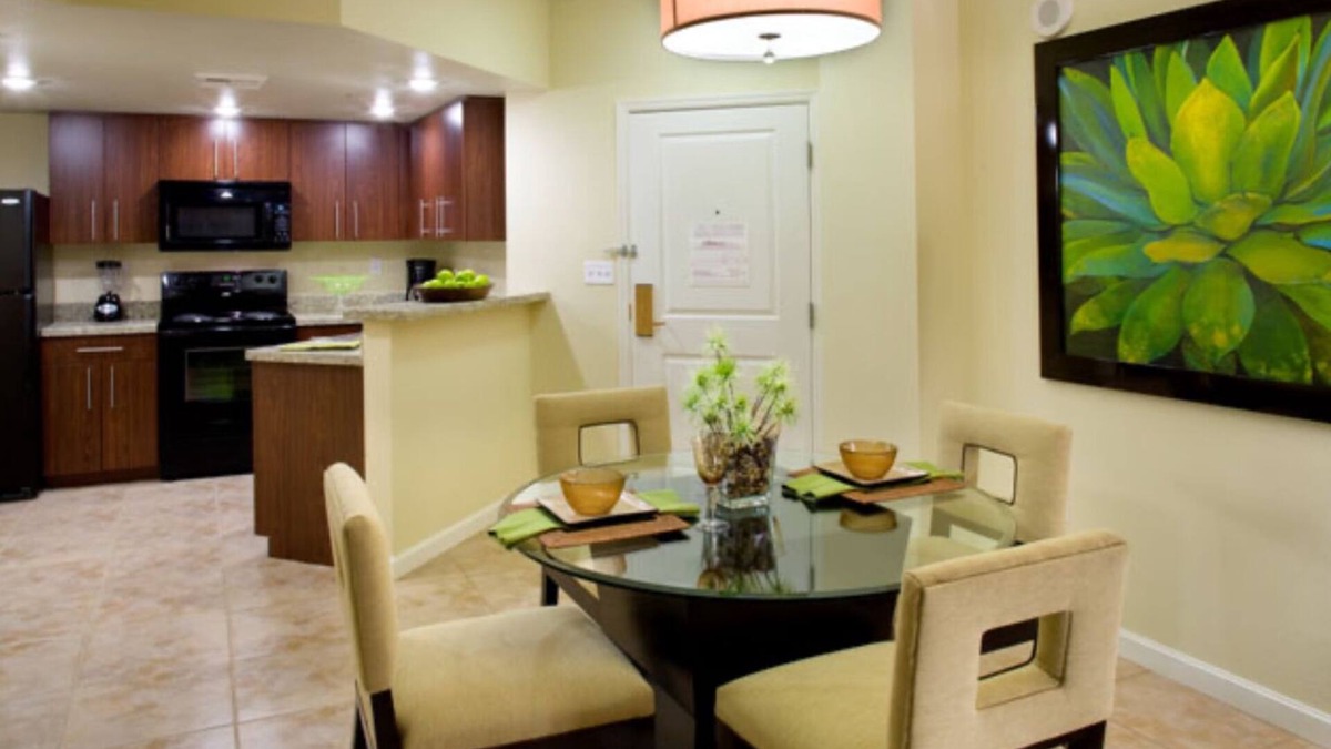 Enterprise Condo | Double suite sleeps up to 8 people
