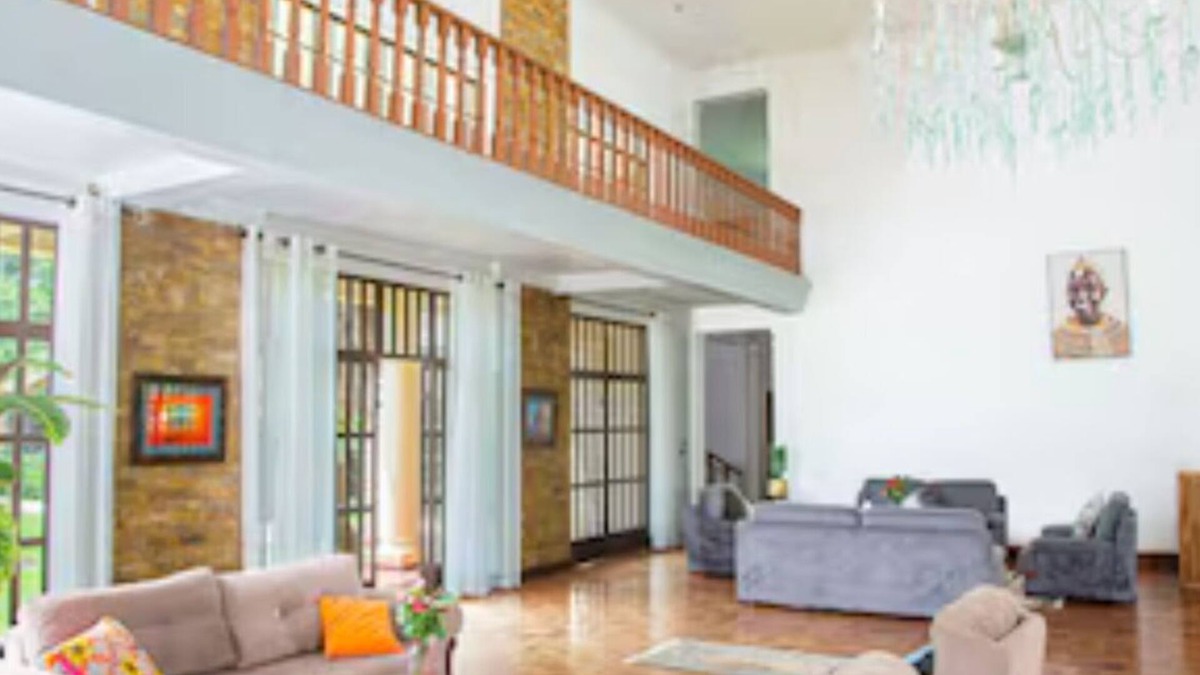 Arusha House | Double View Mountain Lodge - Elephant Room
