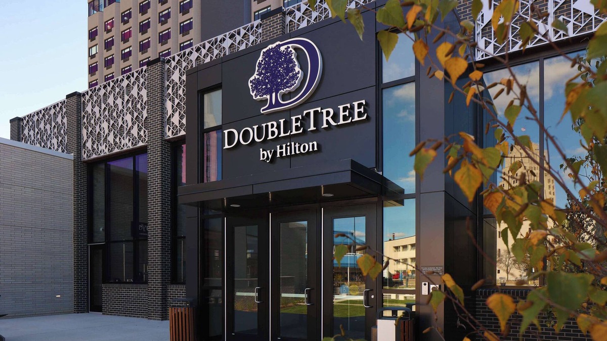 Battle Creek Hotel | DoubleTree by Hilton Battle Creek