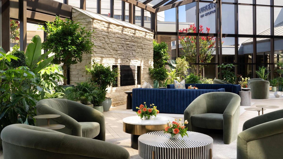 Fairfield Hotel | DoubleTree by Hilton Fairfield Hotel & Suites