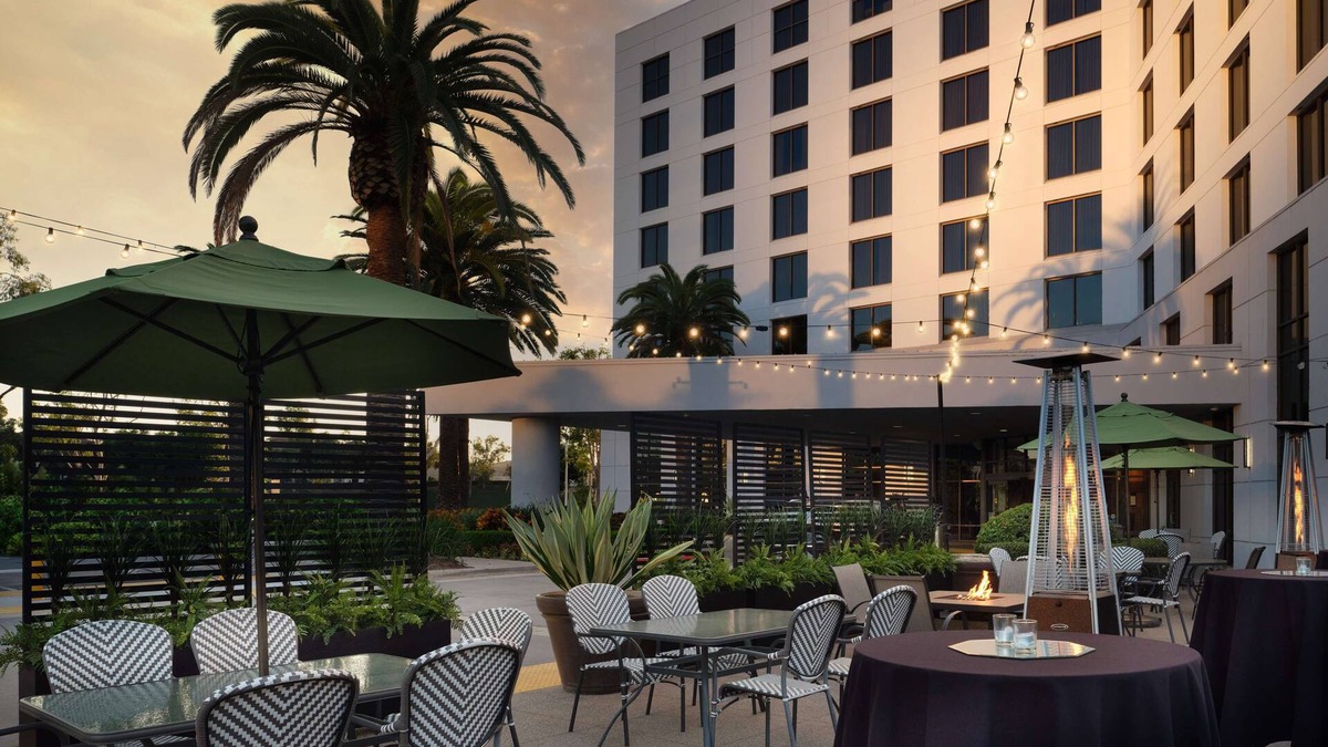 Irvine Hotel | DoubleTree by Hilton Irvine - Spectrum