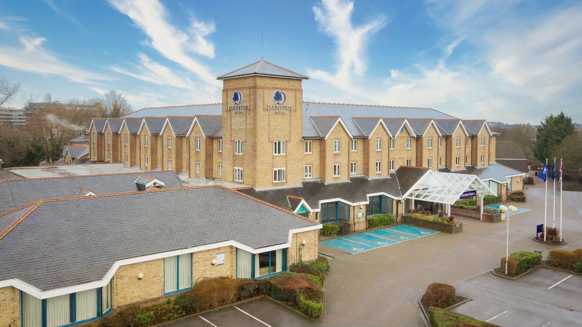 Borehamwood Hotel | DoubleTree by Hilton London Elstree