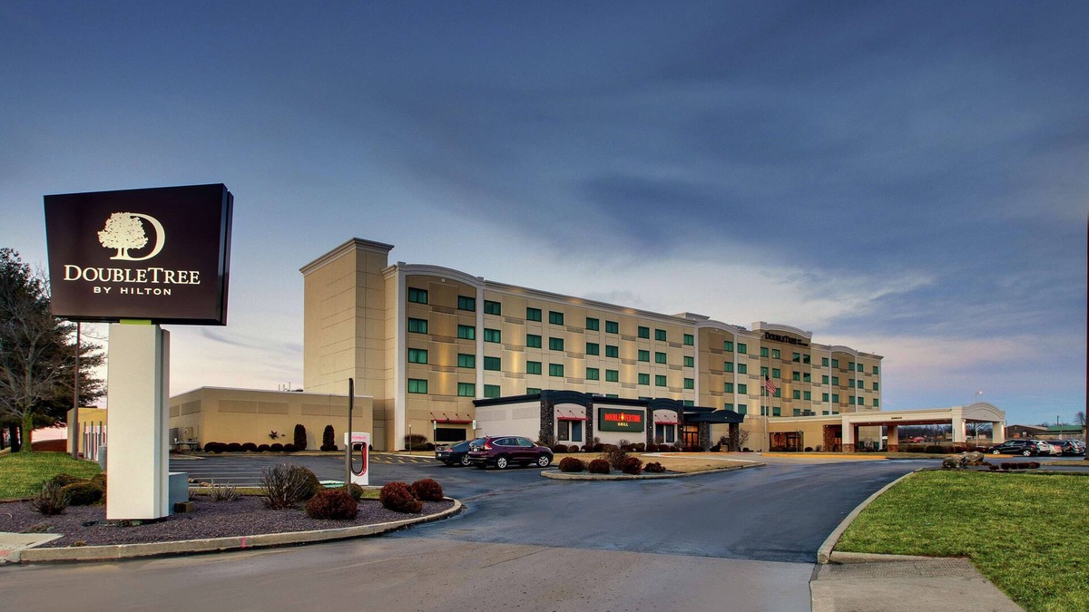 Mount Vernon Hotel | DoubleTree by Hilton Mt. Vernon