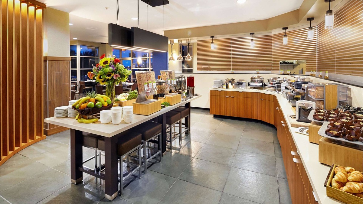 Brisbane Hotel | DoubleTree by Hilton San Francisco Airport North Bayfront