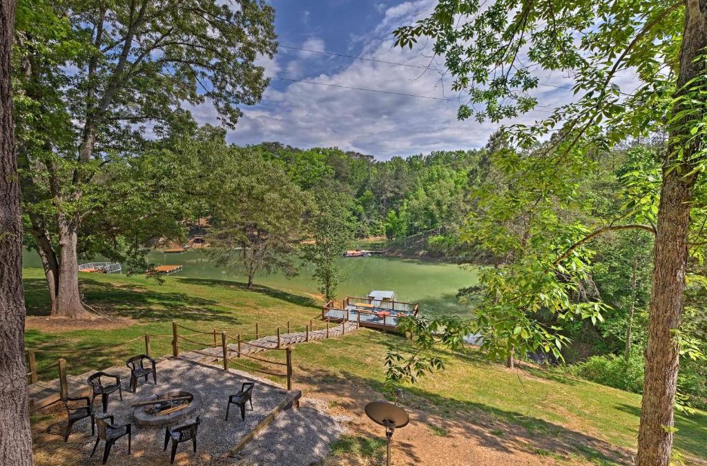 Dandridge House | Douglas Lake Cabin with Dock - 25 Mi to Pigeon Forge!