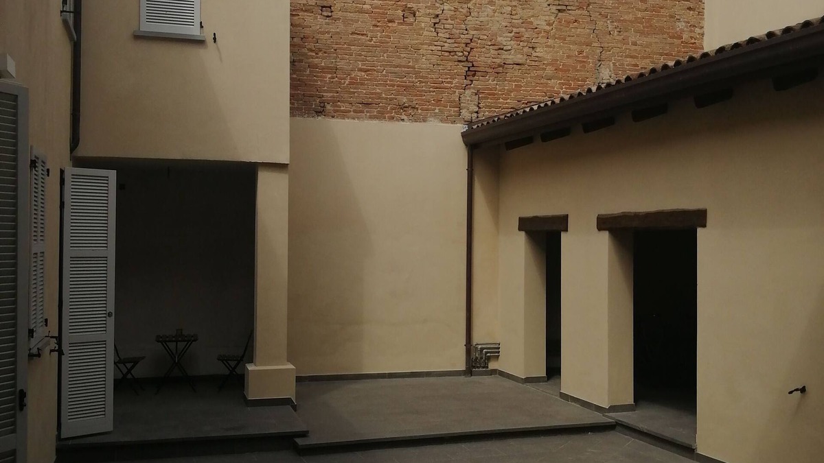 Faenza Apartment | Downtown 3-bedroom apartment