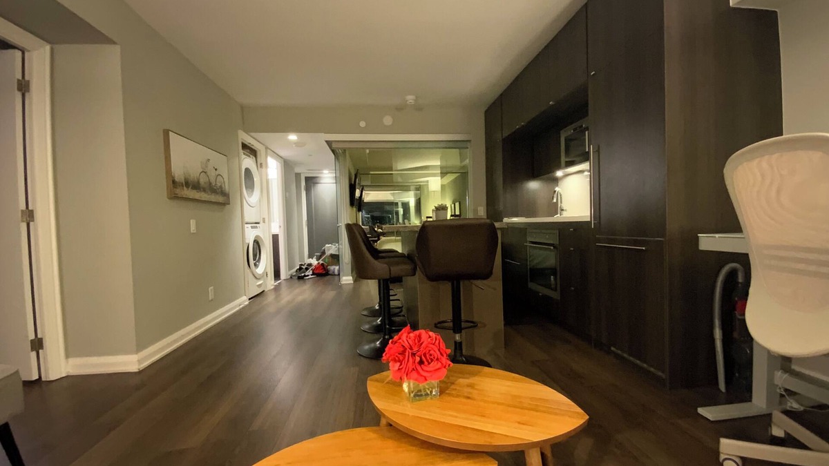 Midtown Toronto Condo | Downtown apartment, amazing view
