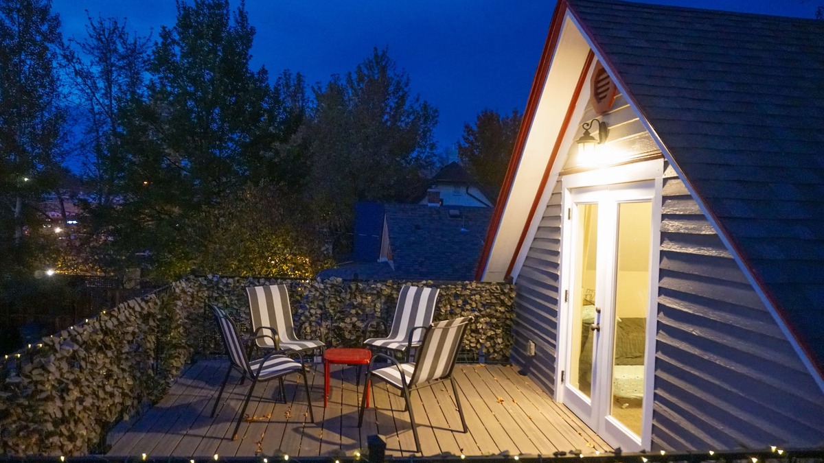 Longmont House | Downtown, beautifully remodeled entire home