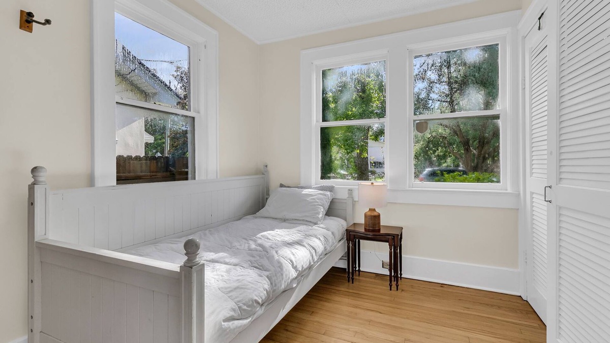 Wagener Terrace House | Downtown Bungalow with Fenced Yard, Walkable to Restaurants, Dog Friendly