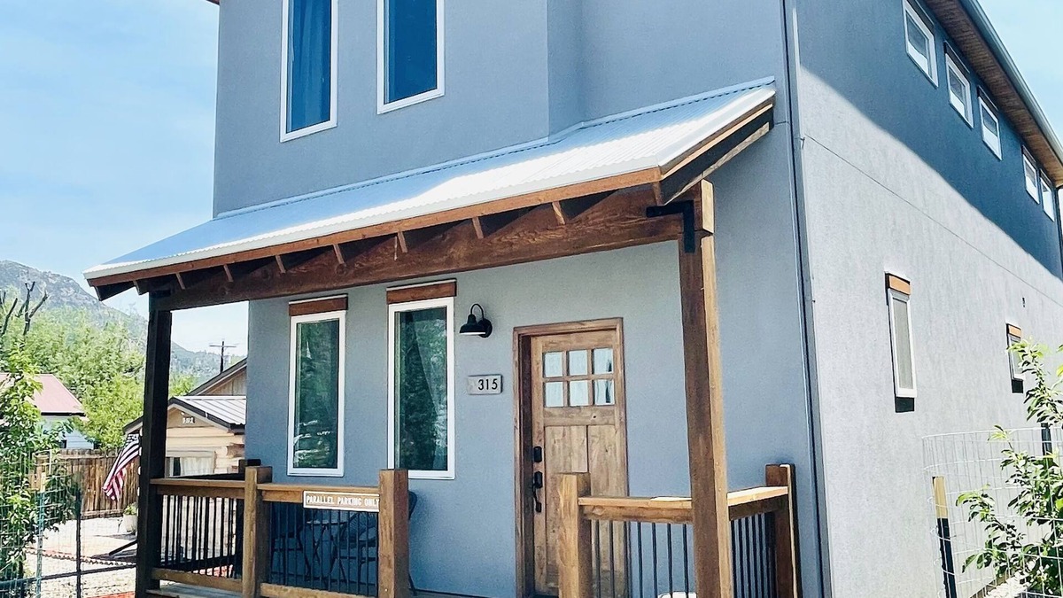 Buena Vista House | Downtown BV Main St 315 Private Home