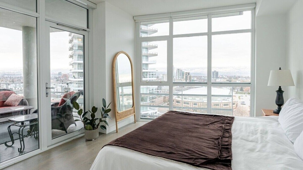 North End Condo | Downtown Condo with Hot-Tub