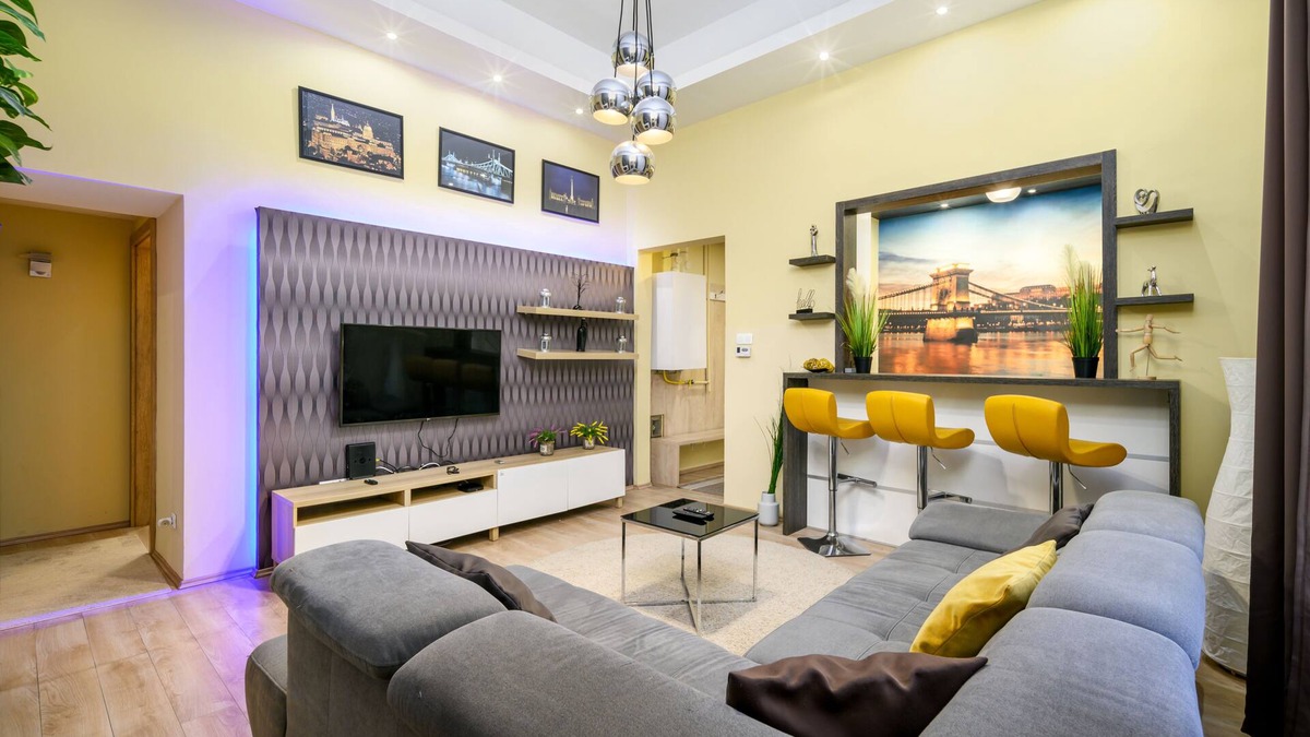 Erzsebetvaros Apartment | Downtown Deluxe-Two Bedroom Apartment with Sauna